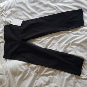 NWT Lululemon Time to Sweat Crop 23" black size 8
